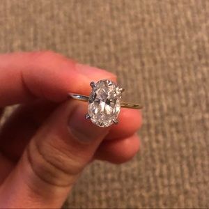 Everly Ring- The Milly Ring (2 carats)